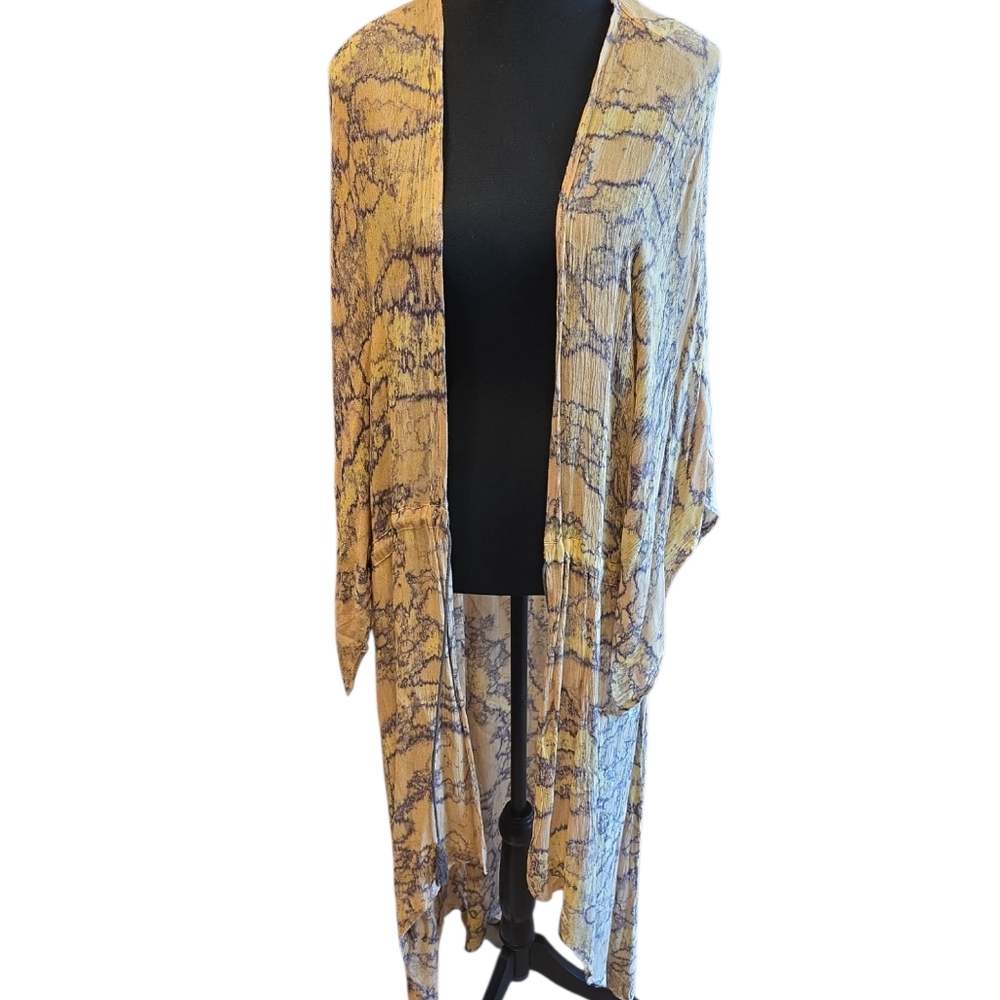 Angie Mustard and Black Tie-Dye Kimono